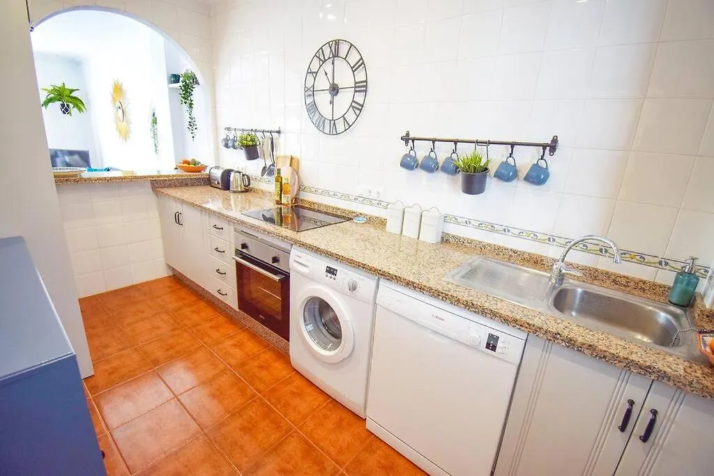 Apartamento Balcon De Frigiliana, Modern 2 Bedroom Apartment With Pool And Private Parking Hansonholiday Rentals Spagna