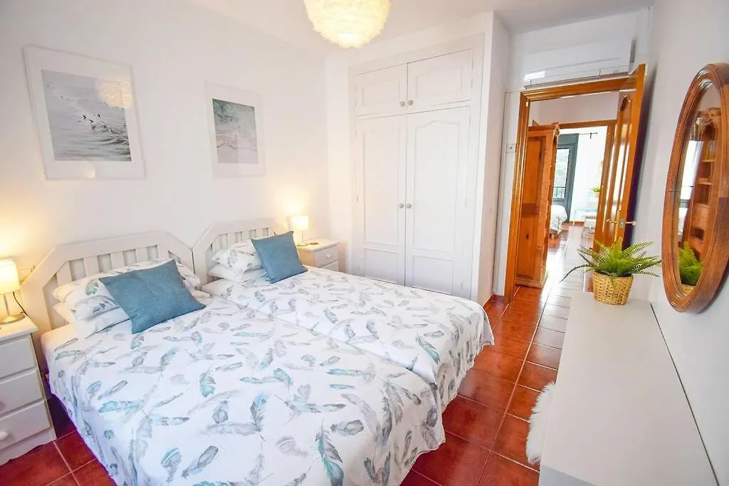 Apartment Apartamento Balcon De Frigiliana: Modern Pool Retreat with Parking Spain